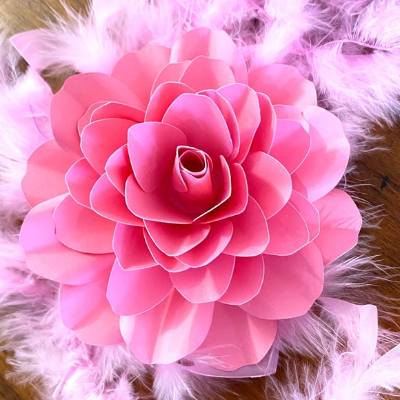 Set of 8 Marvelous 3D Shaded Camellias Flowers - Brand New - Picture 9 of 16